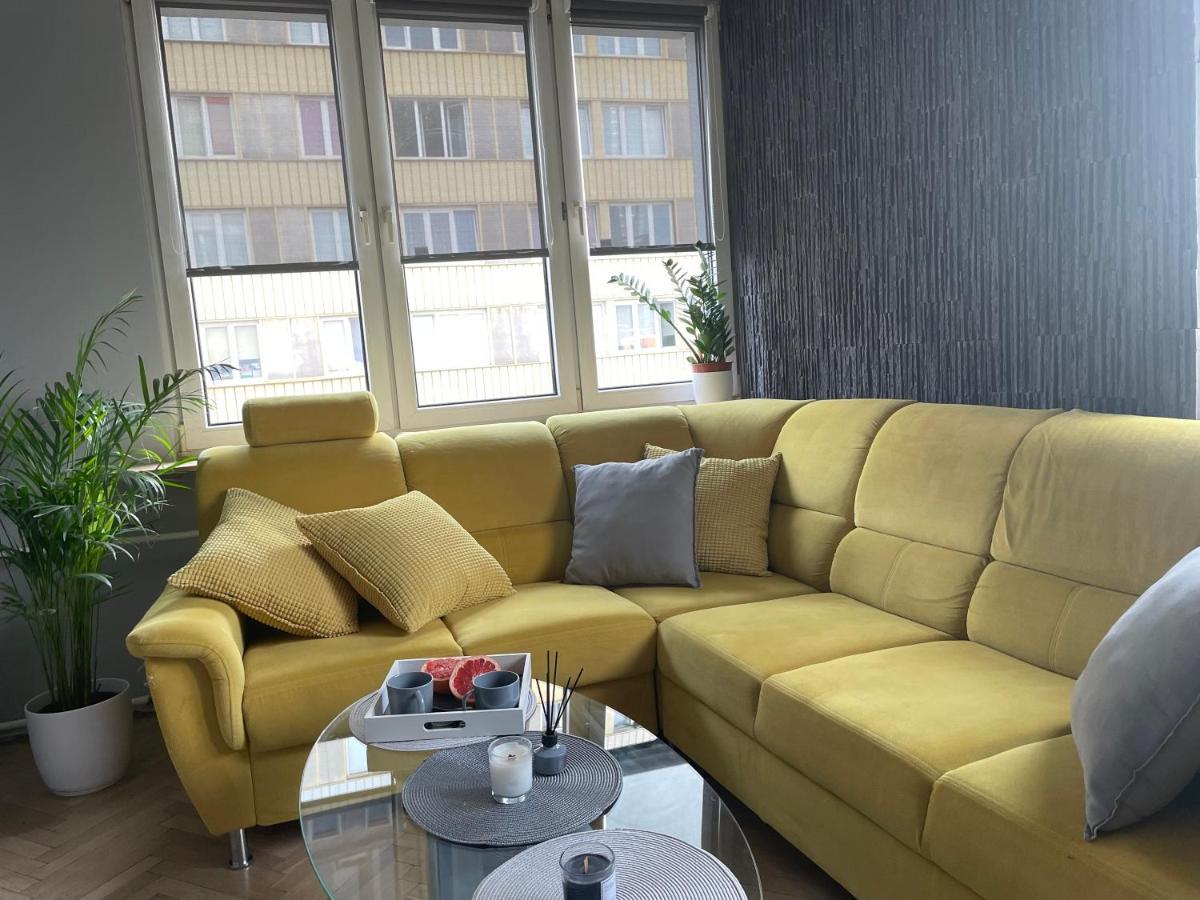 Grey Gucci Apartment City Center วอร์ซอ ภายนอก รูปภาพ