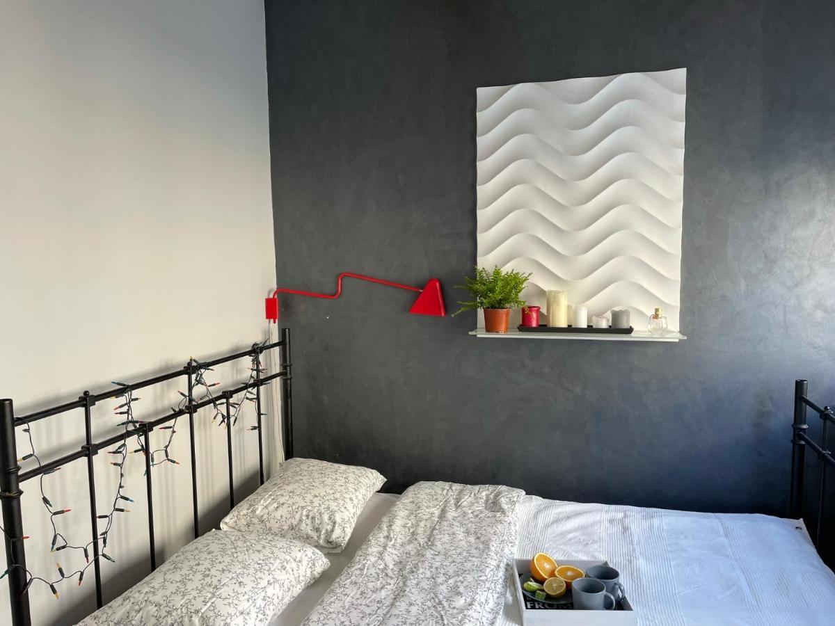 Grey Gucci Apartment City Center วอร์ซอ ภายนอก รูปภาพ